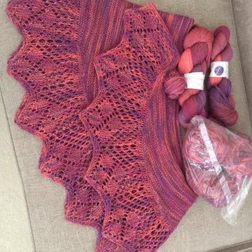 Teith Crescent Shawlette