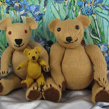 Classic Vintage Style Teddy Bear Family