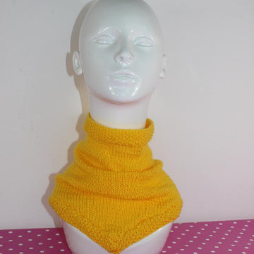 Easy V Neck Cowl