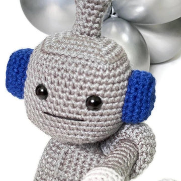 Robot curtain tieback