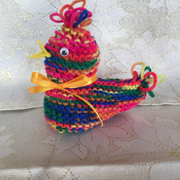 LOOPY THE EASTER CHICK KNITTING PATTERN FOR CHOCOLATE EGG