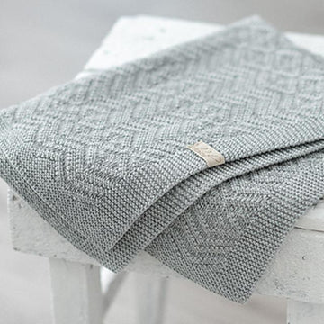 Reversible Blanket Zig Zag