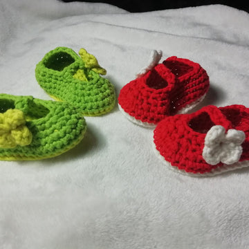 Tiny flower baby shoes-Petites ballerines à fleur
