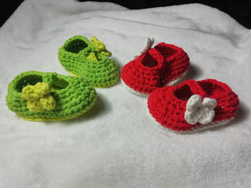 Tiny flower baby shoes-Petites ballerines à fleur