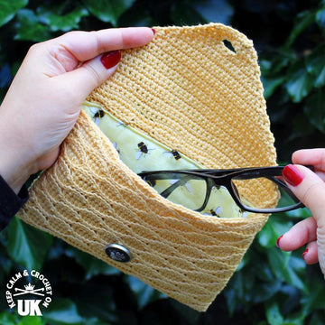 Bee-utiful Clutch Bag