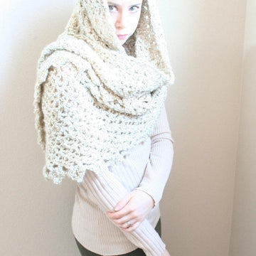 C04 Ruffled Shawl