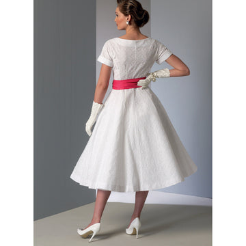 Vogue Misses' Dress and Sash V9105 - Sewing Pattern