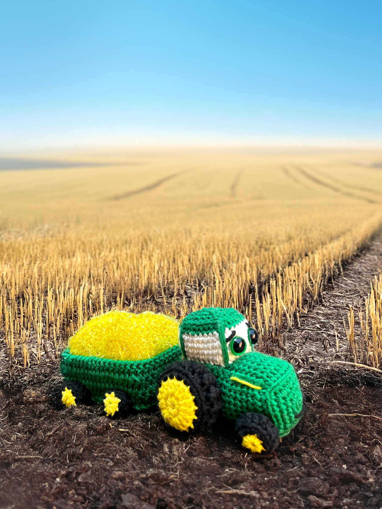 Victor the cute tractor and his trailer
