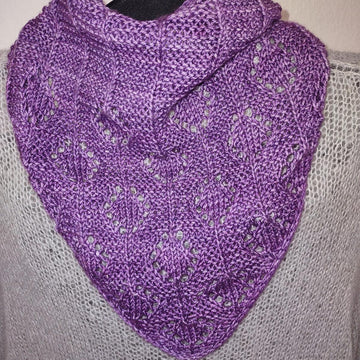 Diamond Kerchief Cowl