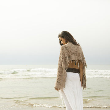 Mañanita Shawl
