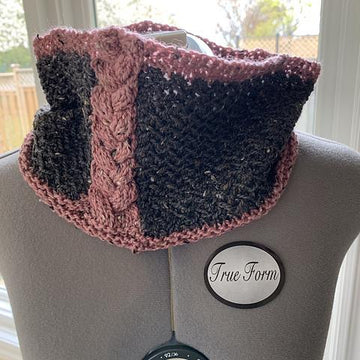 Squish Cowl with a Cable