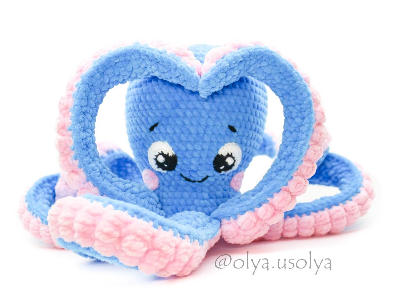 Ostin the Octopus pattern (PDF + 4 videos)