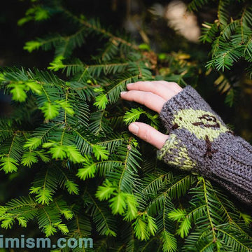 Bird Patterned Fingerless Mitts