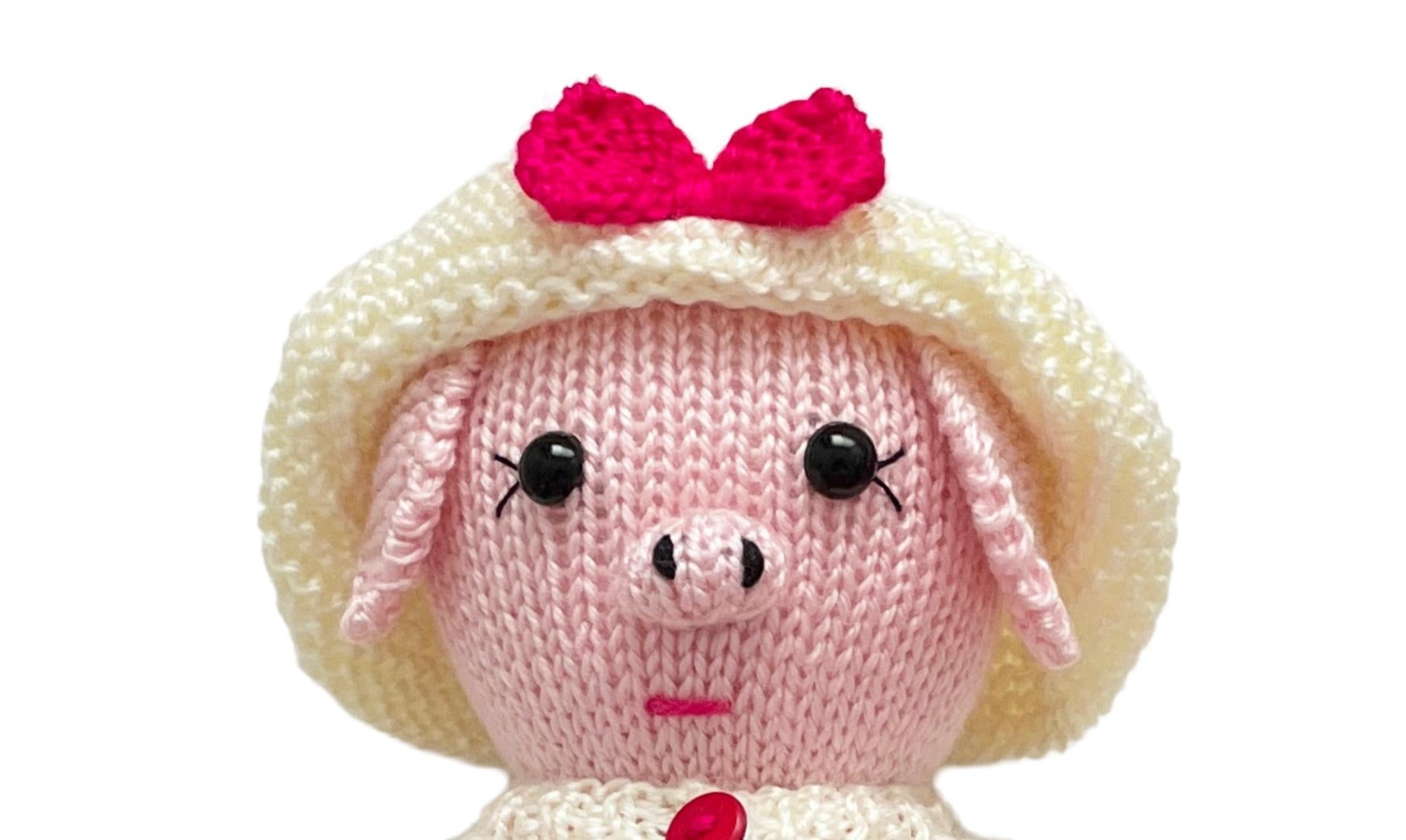 Peggy piglet knitting pattern  19161