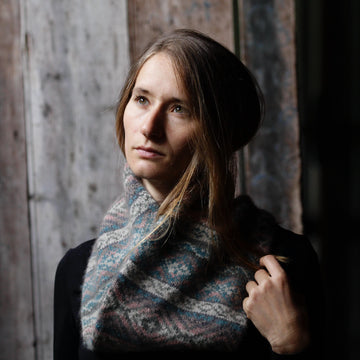 Saligna Cowl