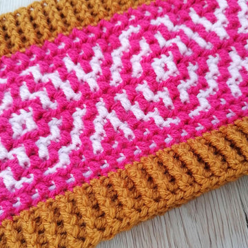 Easy Mosaic Crochet Cowl