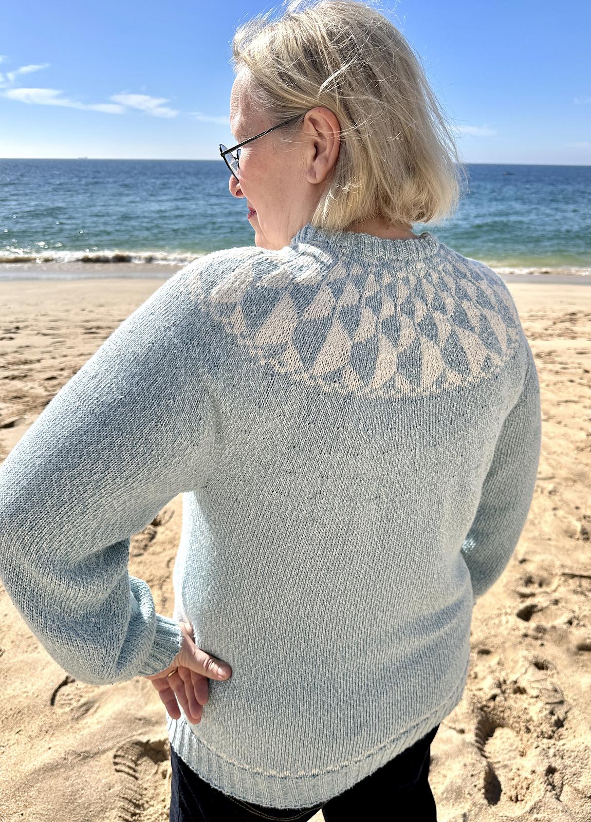 Sweater "Give peace a chance!"