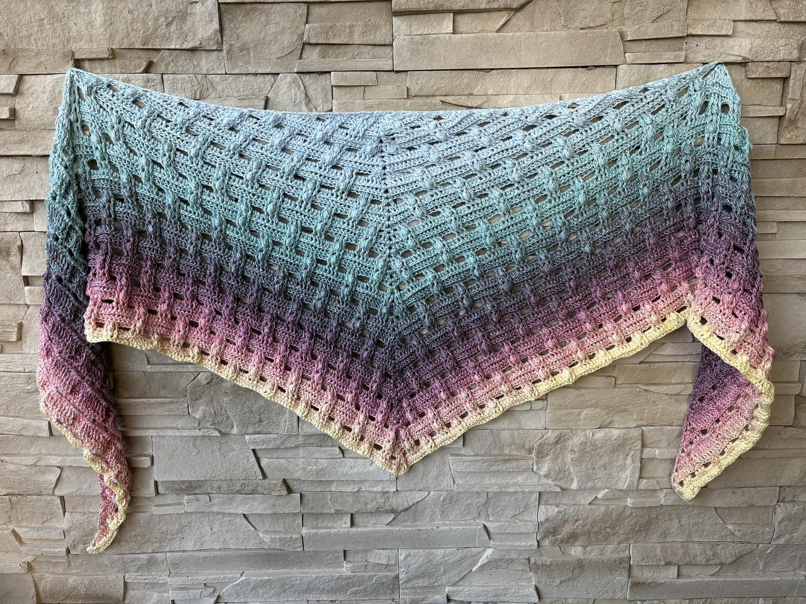 Triangular Scarf "Diopatra"