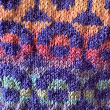 Bunte-Kringel-Jäckchen