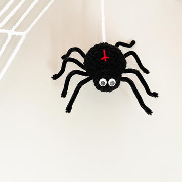 Spiders on Cobweb Crochet pattern Halloween wall decoration Crochet cross spiders Spooky decor Crochet web