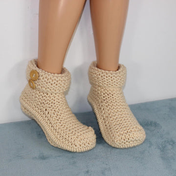 Mens Super Chunky 2 Button Cuff Slipper Boots