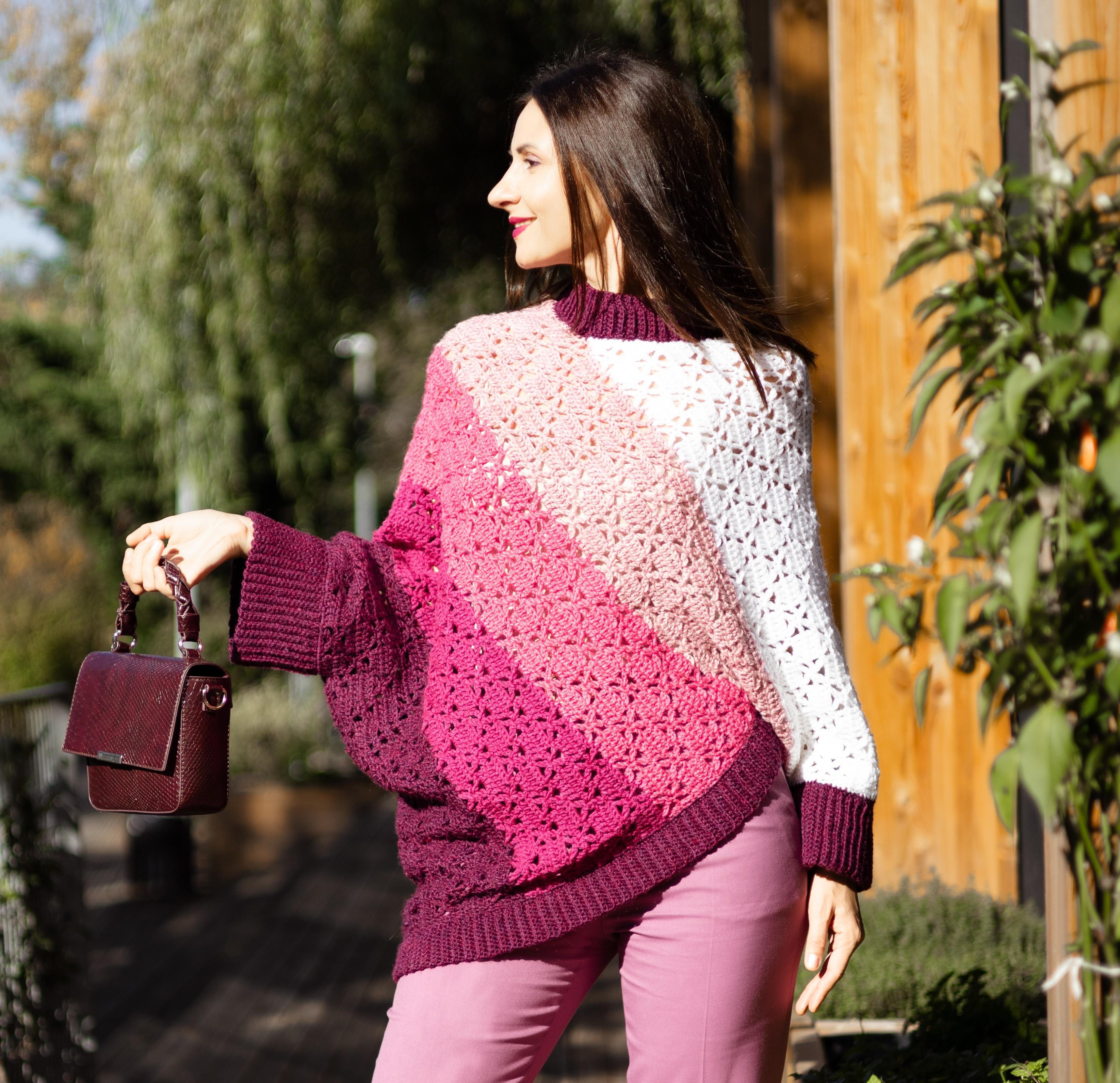 Akebia Asymmetrical Top