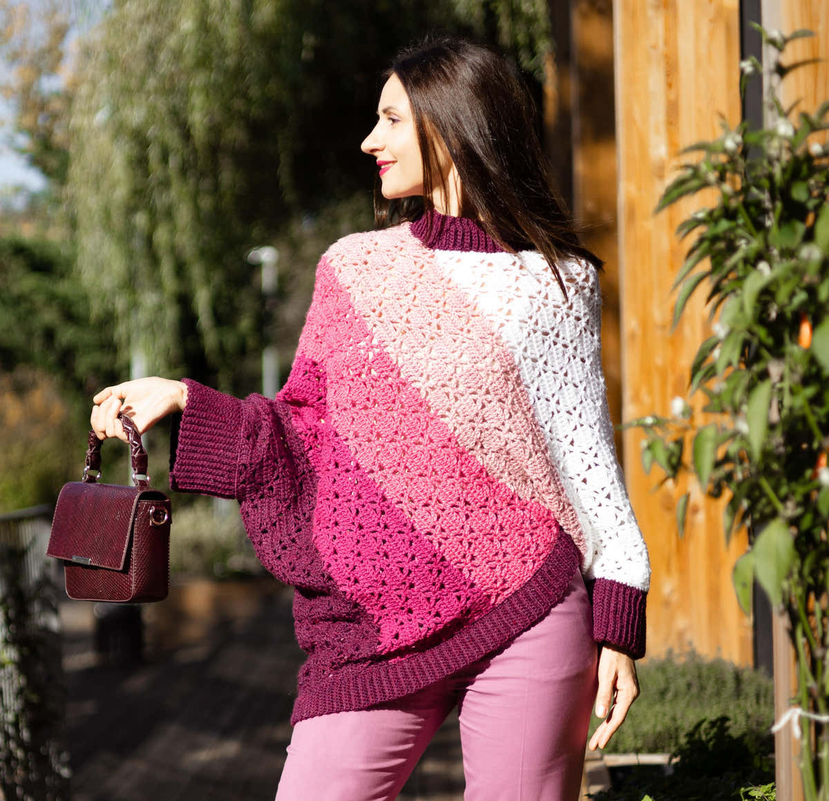 Akebia Asymmetrical Top