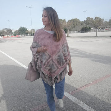 Poncho granny square