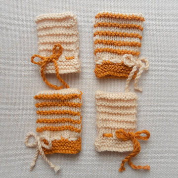 Gold Style Mittens