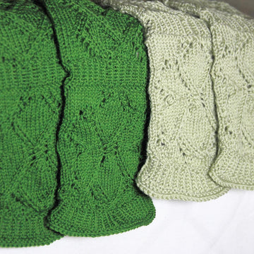 Taraxacum wrist warmers