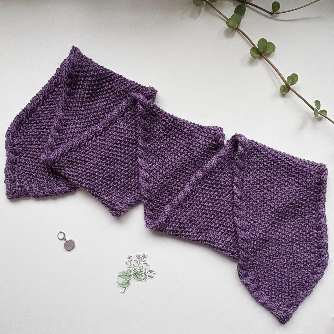 Ember Scarf (DK Version)
