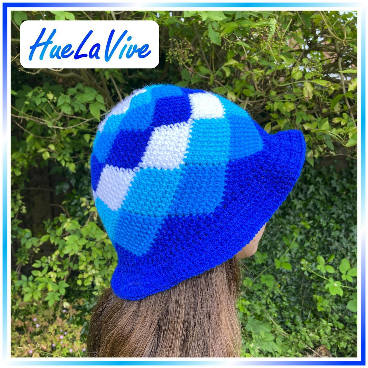 Checkered bucket hat by HueLaVive