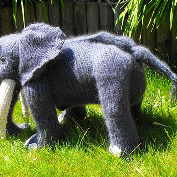 Engelbert Superfast Elephant