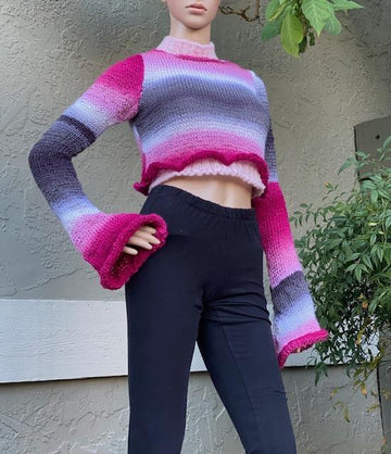 Bell Fitted Cropped sweater