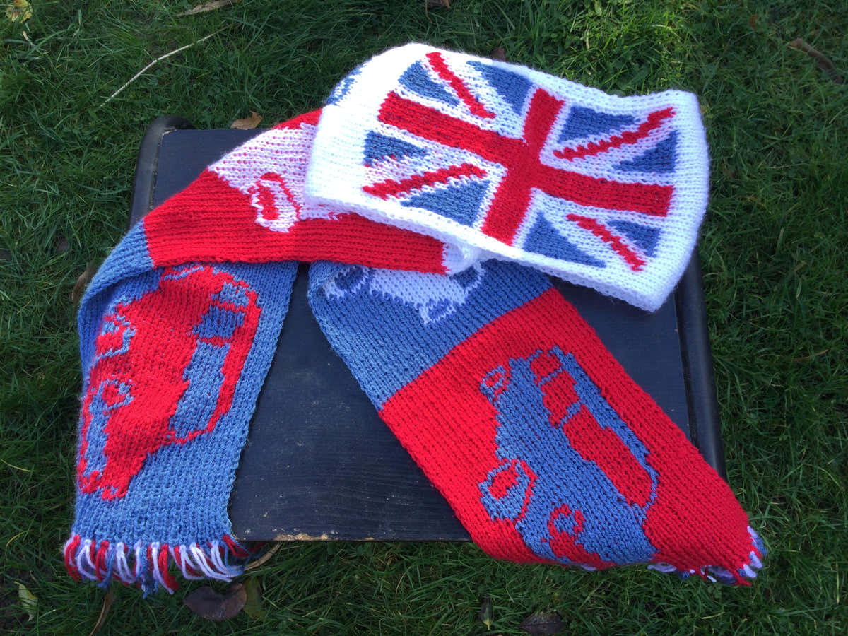 Mini car and Union Jack scarf
