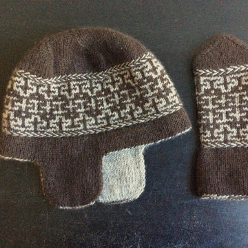 Doolan Hat & Mittens