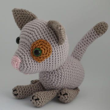 Crochet pattern for cat Joy!