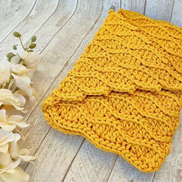 Textured Envelope Clutch Bag - One Piece Crochet Purse Pattern
