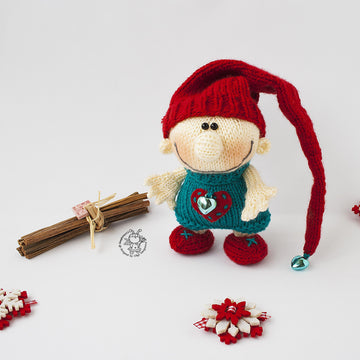 Christmas gnome doll knitting flat