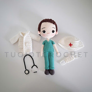 Doctor doll amigurumi