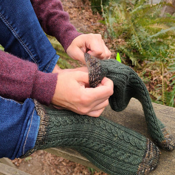 Spruce Cable Socks