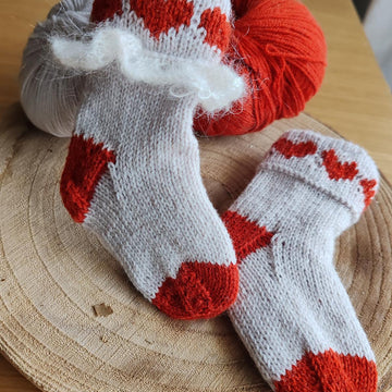 Heart Me Out socks