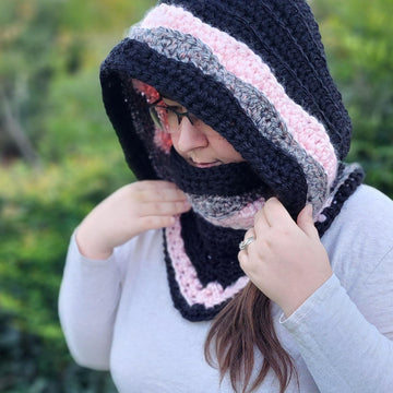Gefion hooded cowl