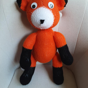 Cuddly Fox Knitting Pattern