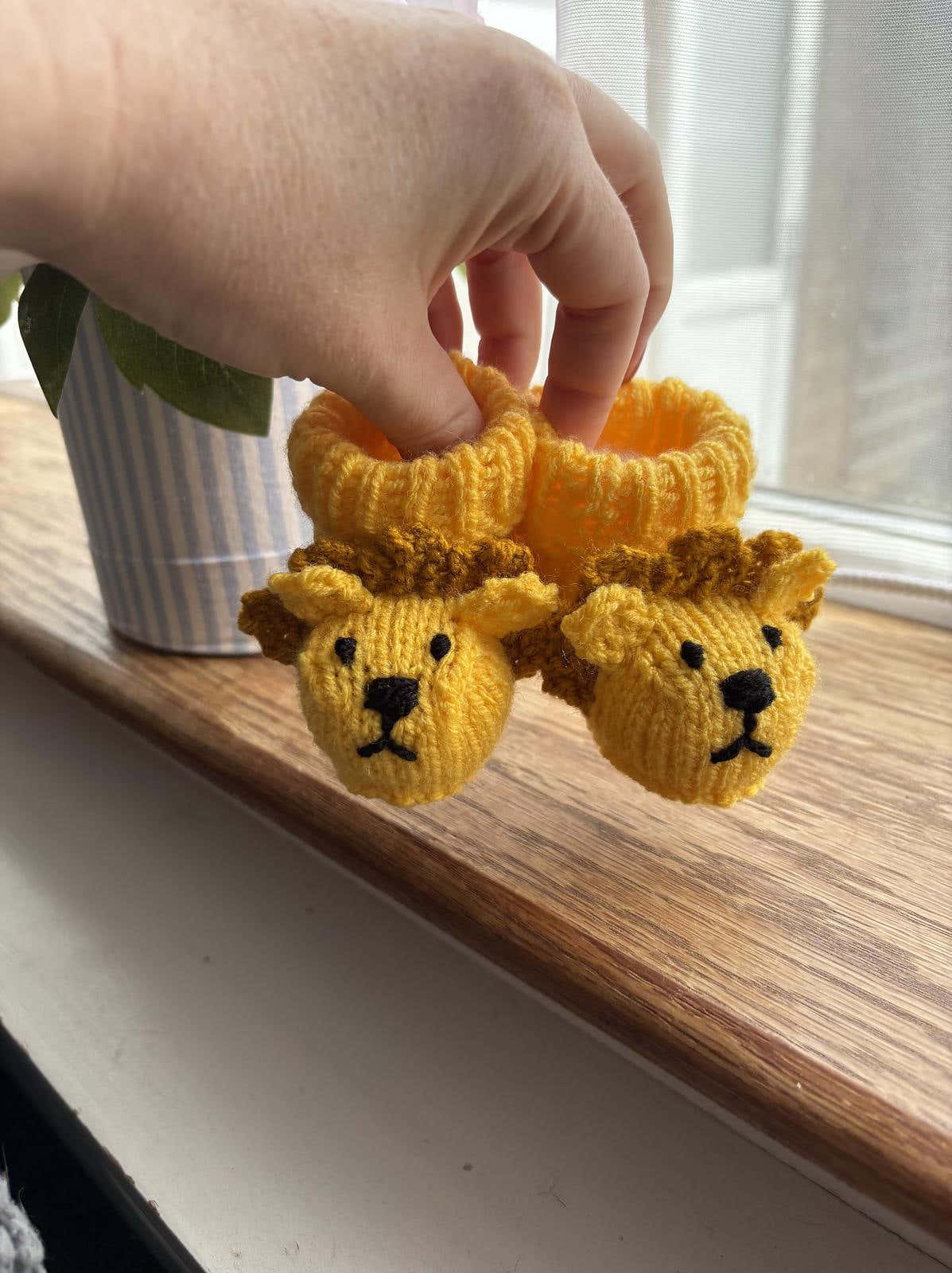 Lion Baby Booties