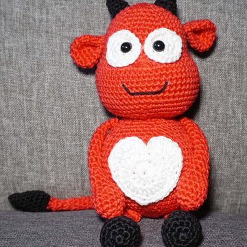 Crochet pattern devil Amon with heart