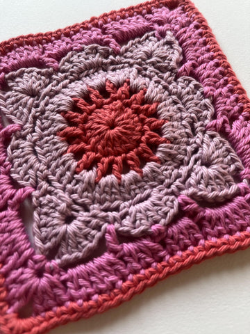 Floral Lace Granny Square