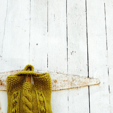 Cabled Bobble Clutch (knit version)