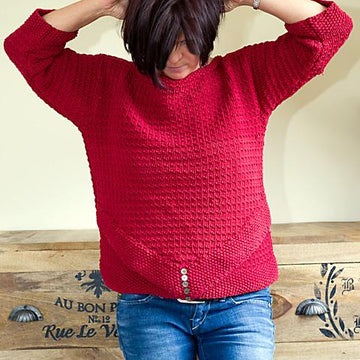 Triangle shaped sweater "Janice"