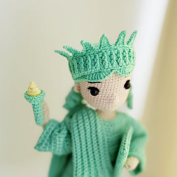 Amigurumi Statue of Liberty doll, crochet Uncle Sam pattern, Patriotic dolls, 4th of July decor